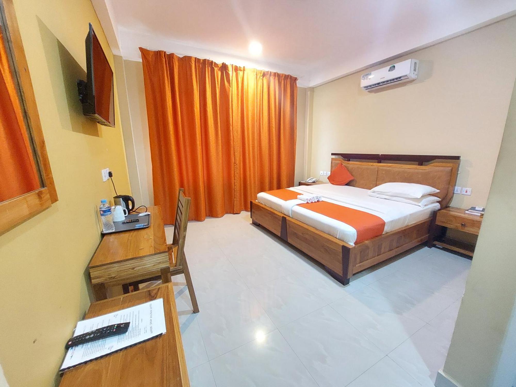 Dolphin Hotel Tanga Extérieur photo