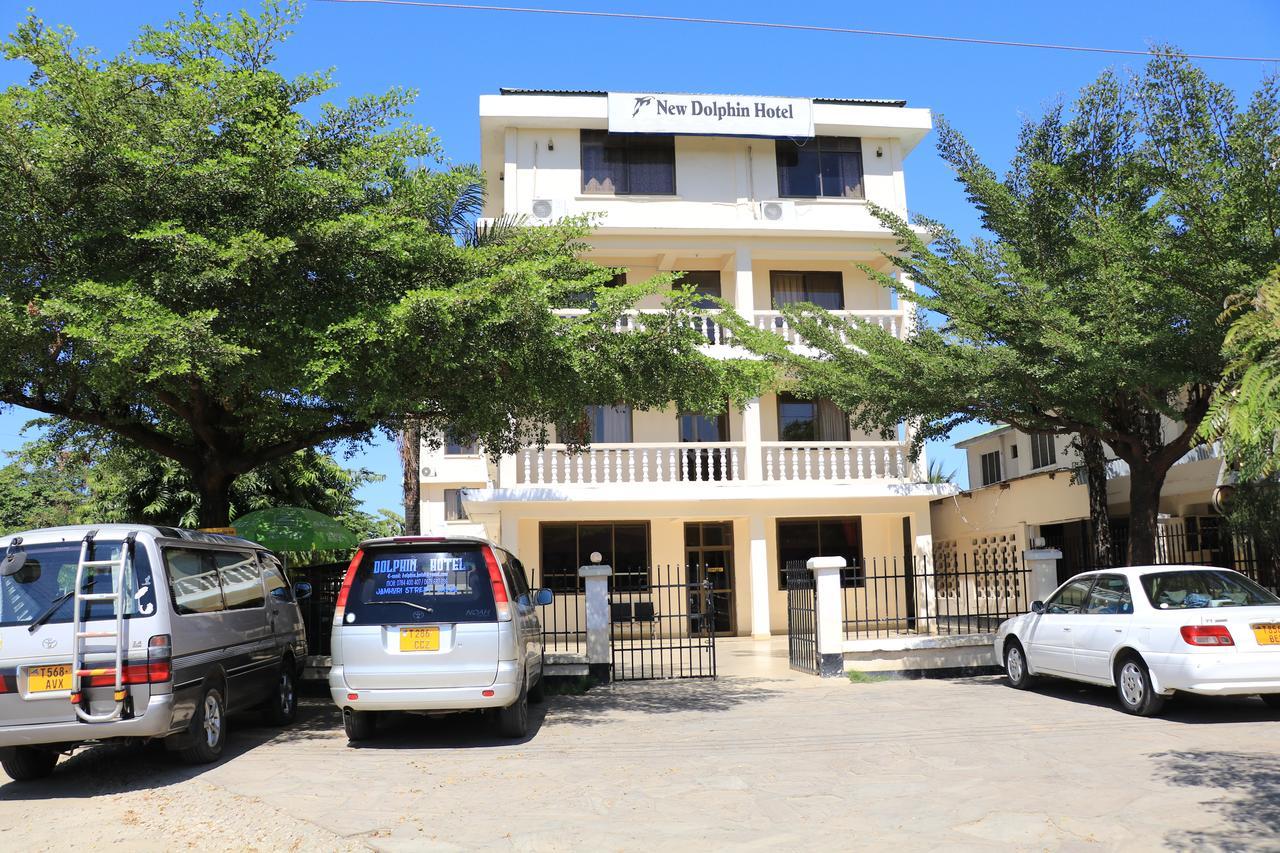 Dolphin Hotel Tanga Extérieur photo