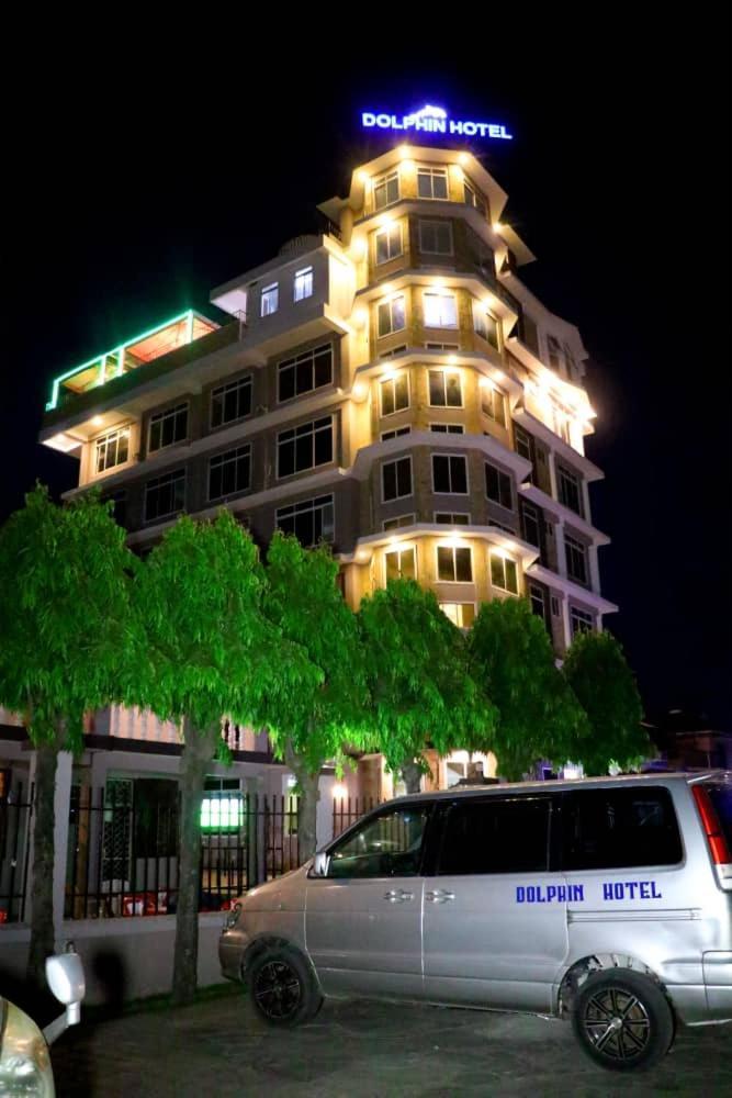 Dolphin Hotel Tanga Extérieur photo